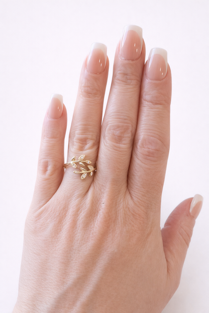 Ivy Twist Adjustable Ring- Gold